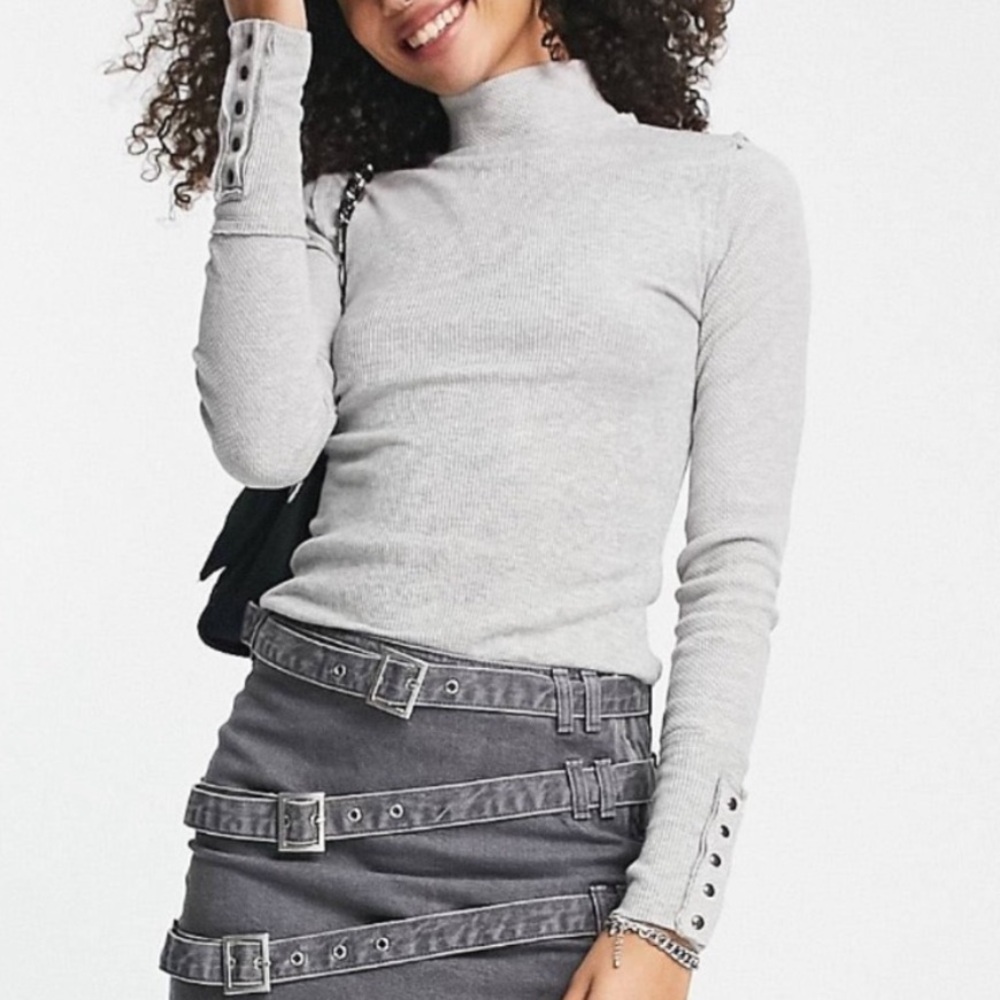 We The Free Gray Ribbed Turtleneck Top